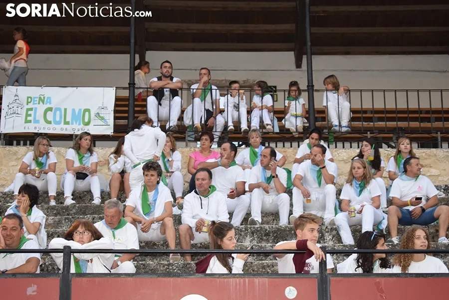 Caldereta popular en la plaza de toros de El Burgo. /SN