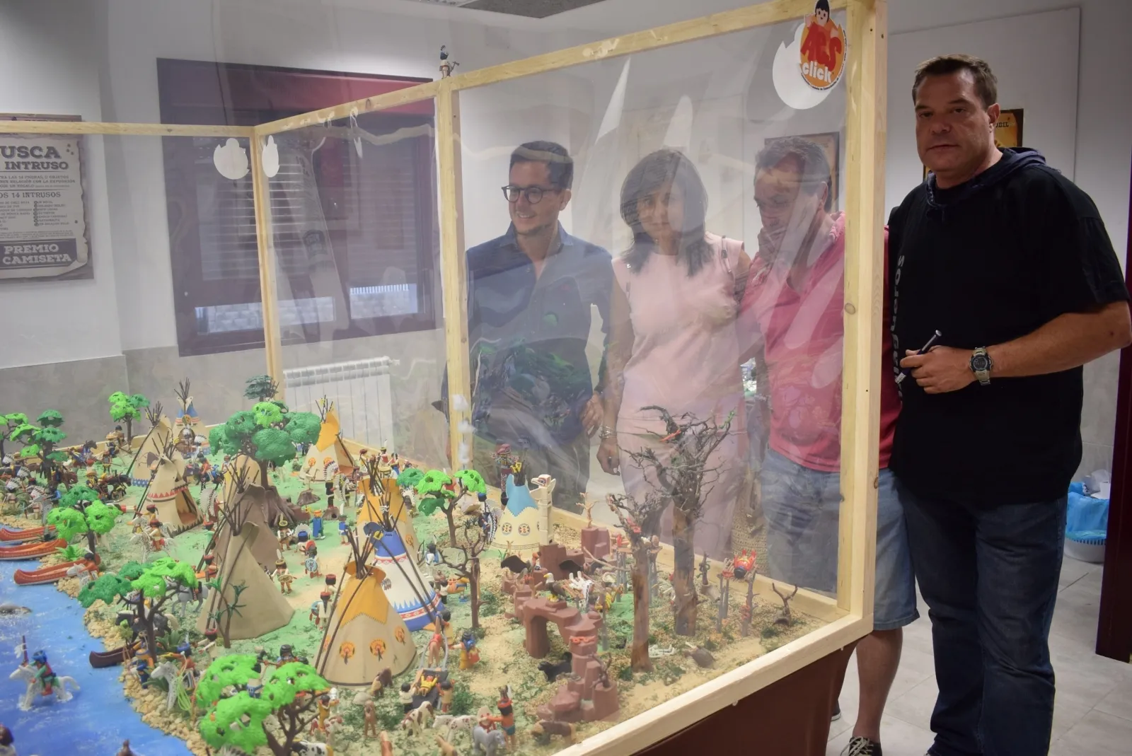 Foto 2 - M&aacute;s de 2.300 visitantes a la exposici&oacute;n de playmobil 'La click batalla de Little Bighorn' en el Oeste americano