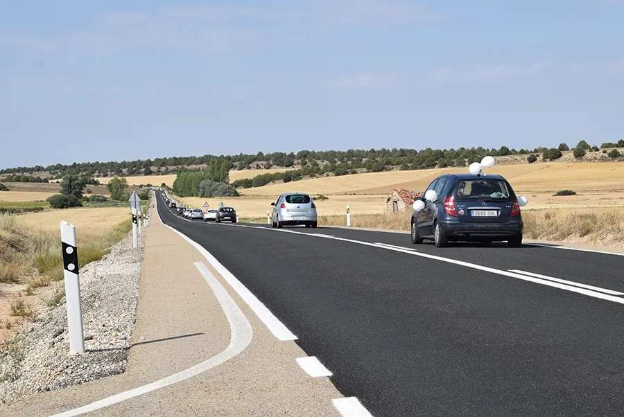 Foto 9 - Cerca de 15 kil&oacute;metros de caravana y uno 500 veh&iacute;culos en la marcha lenta para exigir la finalizaci&oacute;n de la Autov&iacute;a del Duero