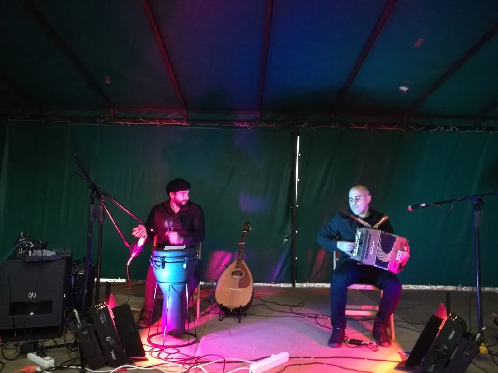 Valdeavellano de Tera premia a 'Aires de Dulzaina', de San Esteban de Gormaz, por conservar el folklore soriano.