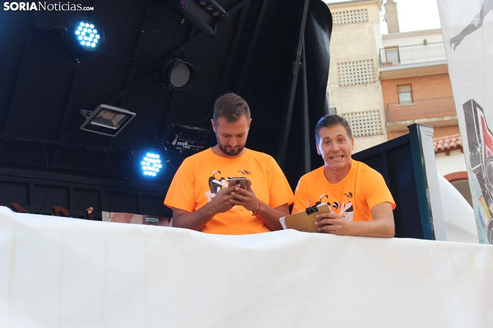 Tarde de finales en la VI edición del Voley Plaza. SN