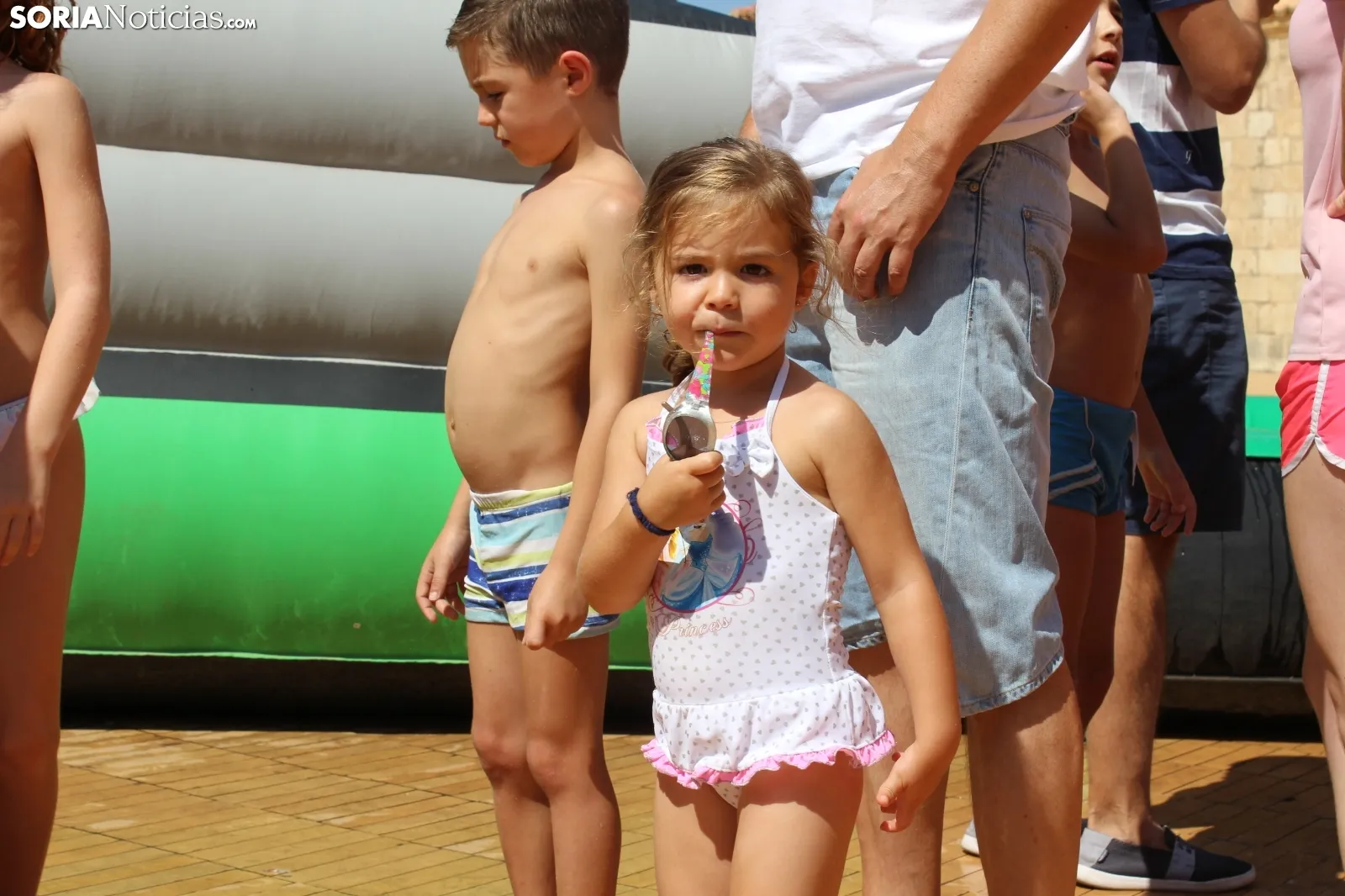 Fiesta pasada por agua en Almazán.