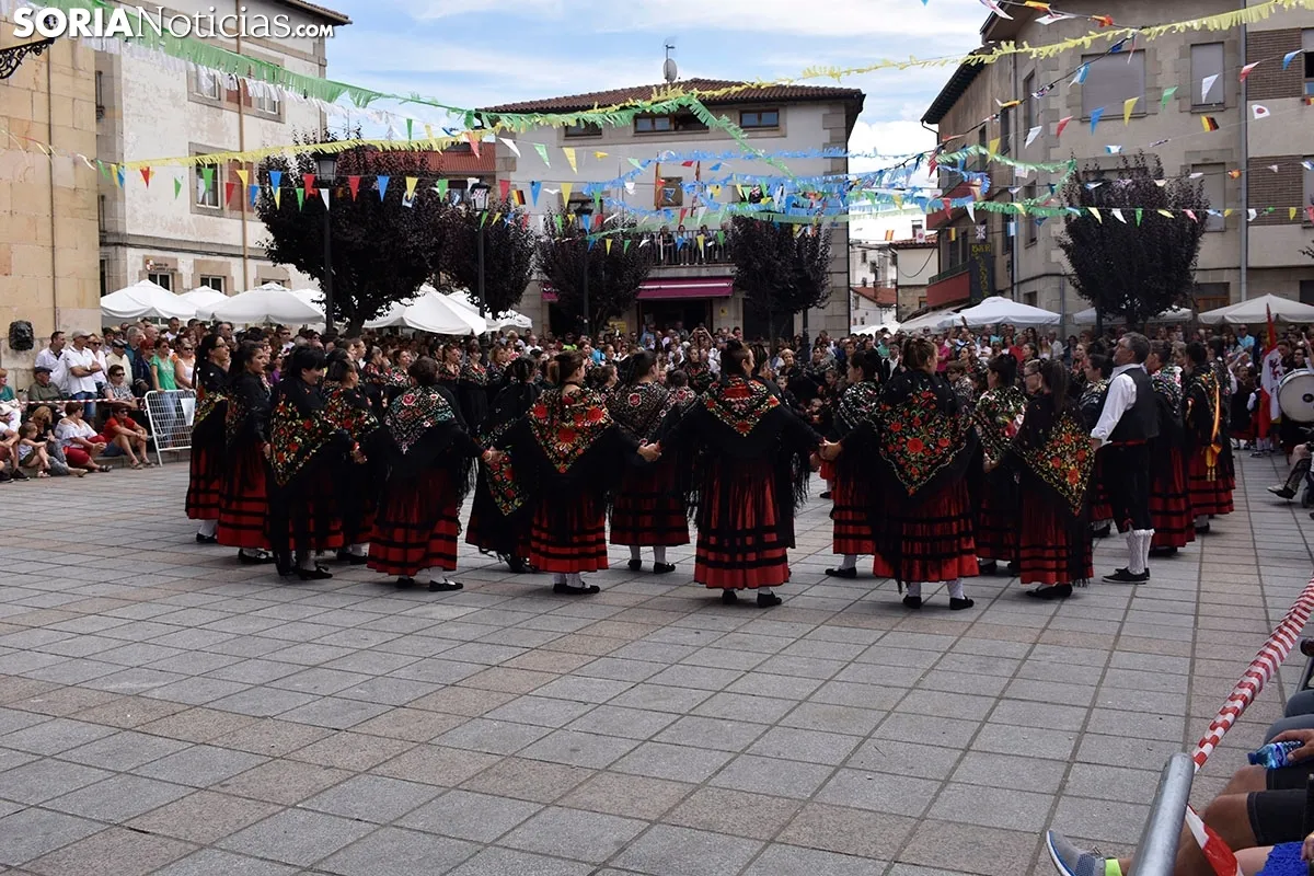 Baile de la Jota en Covaleda.