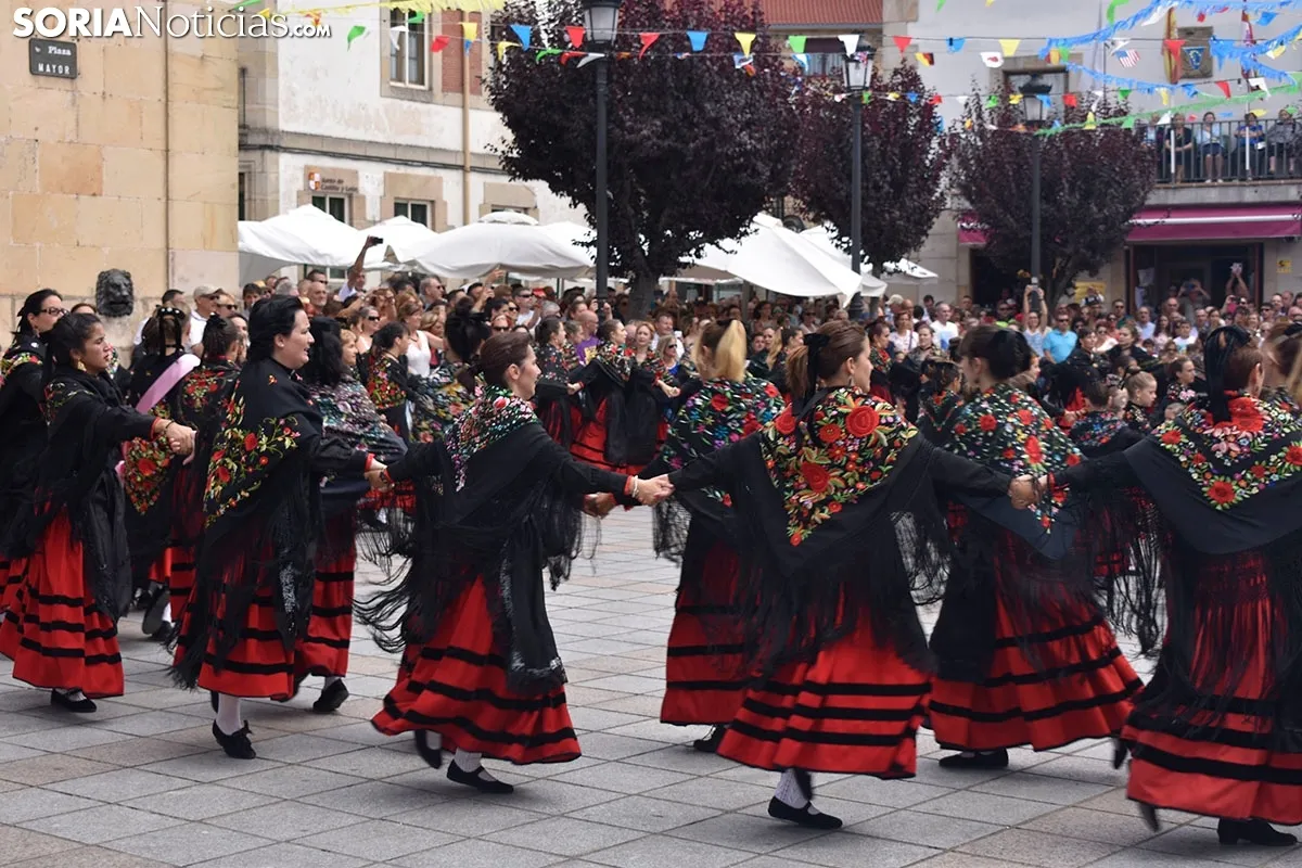 Baile de la Jota en Covaleda.