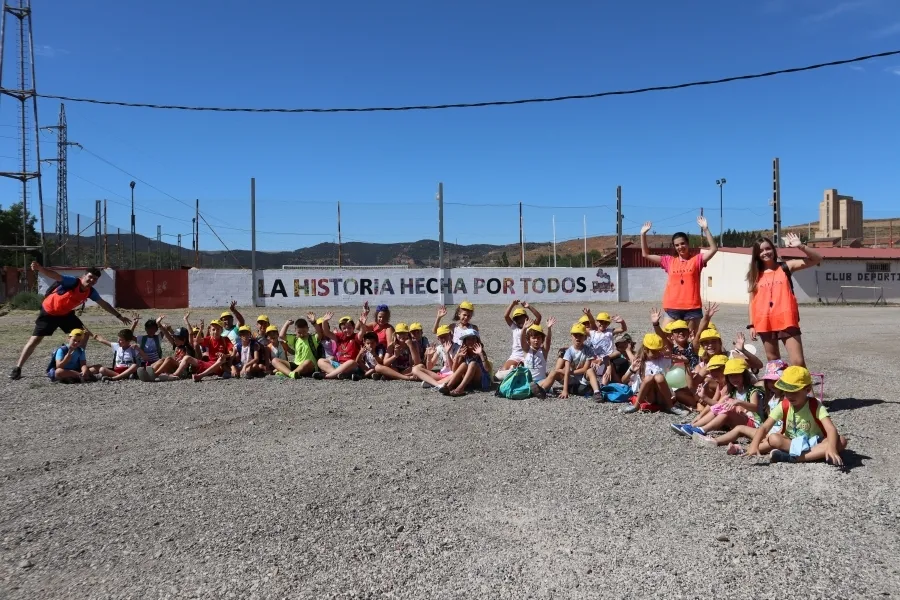 Imágenes del encuentro intergeneracional.