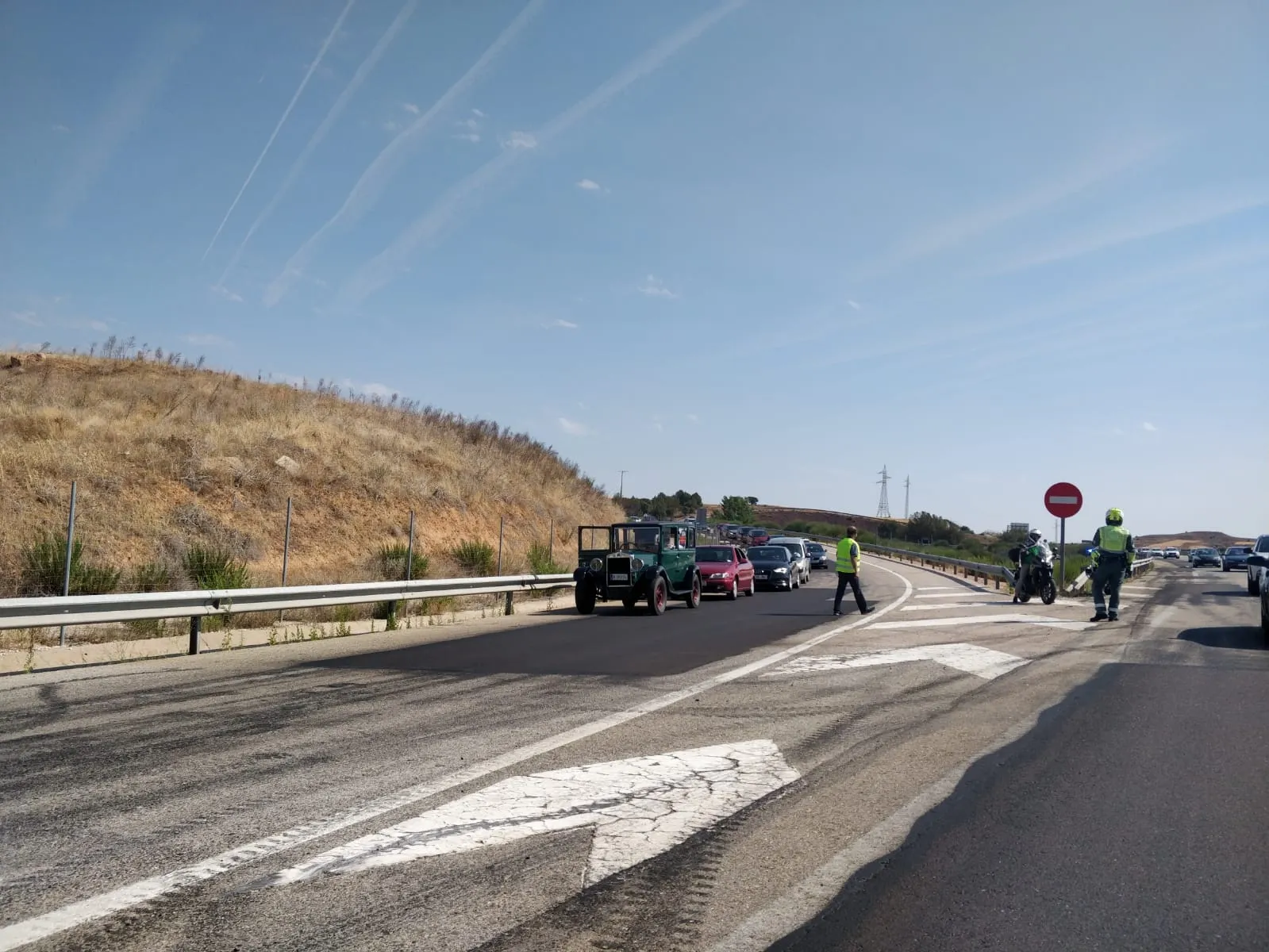 Foto 8 - Cerca de 15 kil&oacute;metros de caravana y uno 500 veh&iacute;culos en la marcha lenta para exigir la finalizaci&oacute;n de la Autov&iacute;a del Duero