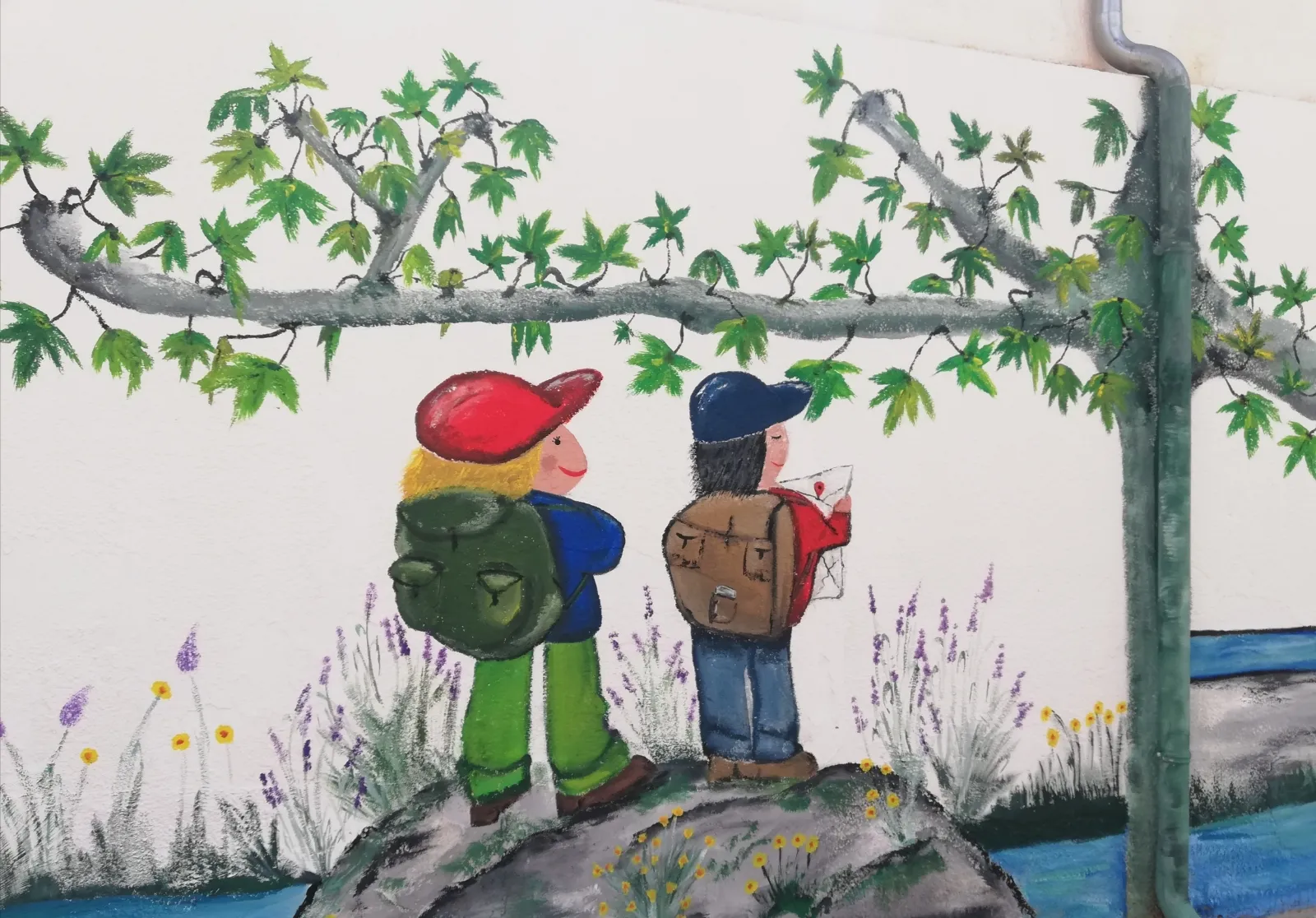 Mural de 'Las manos de la Tierra' en Torralba del Burgo.