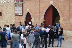 Caldereta popular en la plaza de toros de El Burgo. /SN