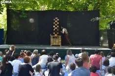 Escenificación de 'Só' en la Alameda de Cervantes.