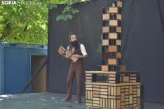 Escenificación de 'Só' en la Alameda de Cervantes.
