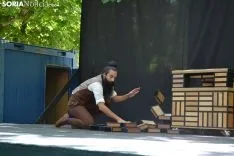 Escenificación de 'Só' en la Alameda de Cervantes.