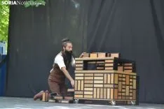 Escenificación de 'Só' en la Alameda de Cervantes.