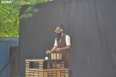 Escenificación de 'Só' en la Alameda de Cervantes.