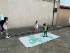 Fuentecantos, Igualdad y dinamización social, plasmado en la pared.