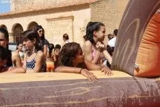 Fiesta pasada por agua en Almazán.