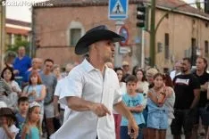 Exhibición y baile country en Golmayo.