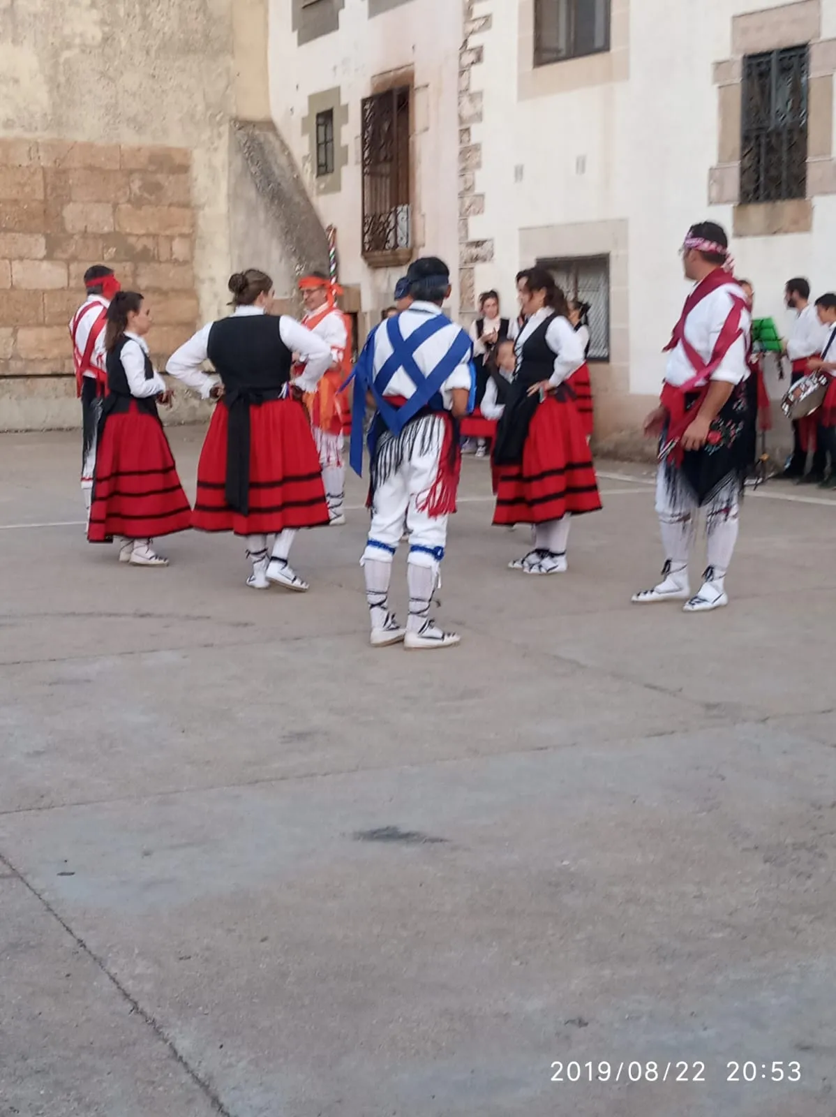 Foto 7 - El Grupo de Danzantes de Valdeavellano, en Villar del Ala