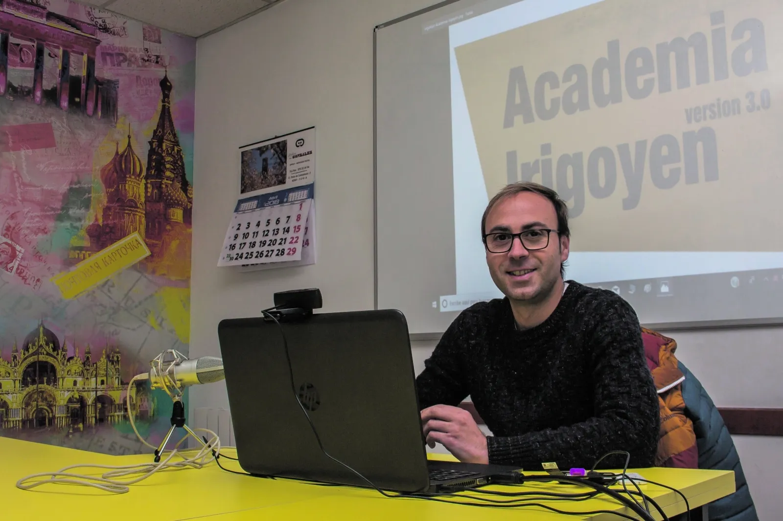 Eduardo Rebollar, director de la Academia Irigoyen.