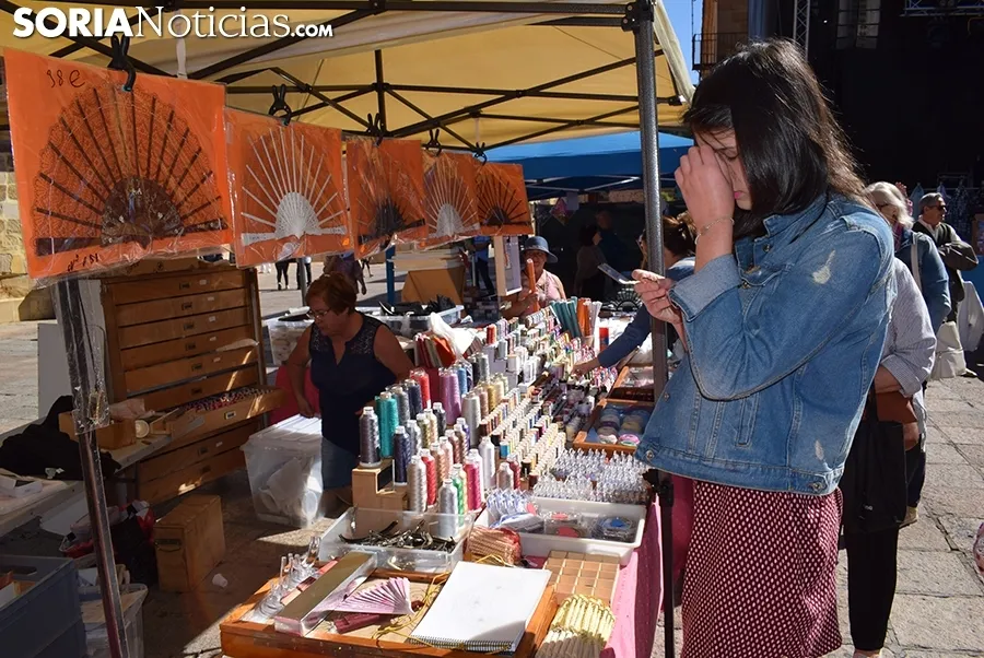 Encuentro de encajeras de bolillos en Soria. /S.N.