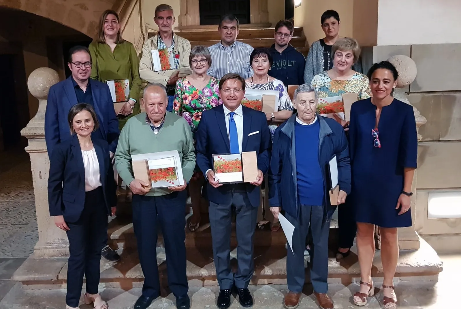 Foto de familia del homenaje hoy en Ágreda.