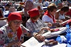 Encuentro de encajeras de bolillos en Soria. /S.N.