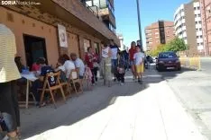 Una imagen de la comida vecinal en Los Pajaritos. /SN