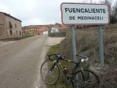 Imágenes de los carteles de los pueblos sorianos realizadas por José Miguel Roy