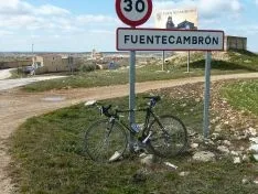 Imágenes de los carteles de los pueblos sorianos realizadas por José Miguel Roy