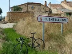 Imágenes de los carteles de los pueblos sorianos realizadas por José Miguel Roy