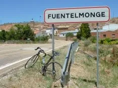 Imágenes de los carteles de los pueblos sorianos realizadas por José Miguel Roy