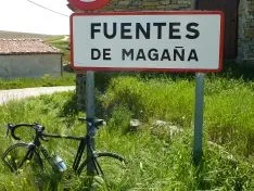 Imágenes de los carteles de los pueblos sorianos realizadas por José Miguel Roy