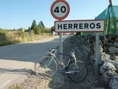 Imágenes de los carteles de los pueblos sorianos realizadas por José Miguel Roy