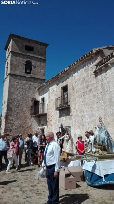 Una imagen de la procesión ya en la ermita. /SN