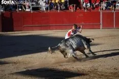 Foto 8 - Concurso de recortadores en las fiestas de &Aacute;greda
