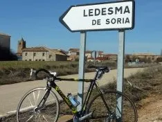 Imágenes de los carteles de los pueblos sorianos realizadas por José Miguel Roy