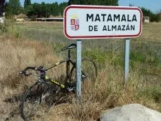 Imágenes de los carteles de los pueblos sorianos realizadas por José Miguel Roy