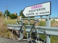 Imágenes de los carteles de los pueblos sorianos realizadas por José Miguel Roy