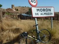 Imágenes de los carteles de los pueblos sorianos realizadas por José Miguel Roy