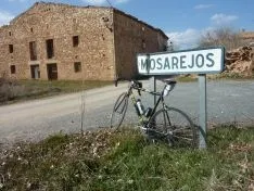 Imágenes de los carteles de los pueblos sorianos realizadas por José Miguel Roy