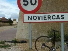 Imágenes de los carteles de los pueblos sorianos realizadas por José Miguel Roy