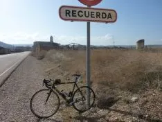 Imágenes de los carteles de los pueblos sorianos realizadas por José Miguel Roy