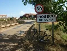 Imágenes de los carteles de los pueblos sorianos realizadas por José Miguel Roy