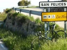 Imágenes de los carteles de los pueblos sorianos realizadas por José Miguel Roy