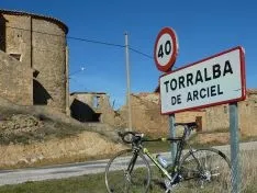 Imágenes de los carteles de los pueblos sorianos realizadas por José Miguel Roy