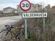 Imágenes de los carteles de los pueblos sorianos realizadas por José Miguel Roy