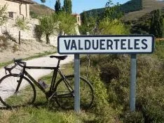 Imágenes de los carteles de los pueblos sorianos realizadas por José Miguel Roy