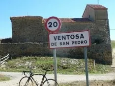 Imágenes de los carteles de los pueblos sorianos realizadas por José Miguel Roy