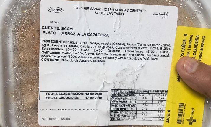 Envase con la cena de este día 17, que si se consume después de las 12 de la noche, también estará caducada. /CSIF