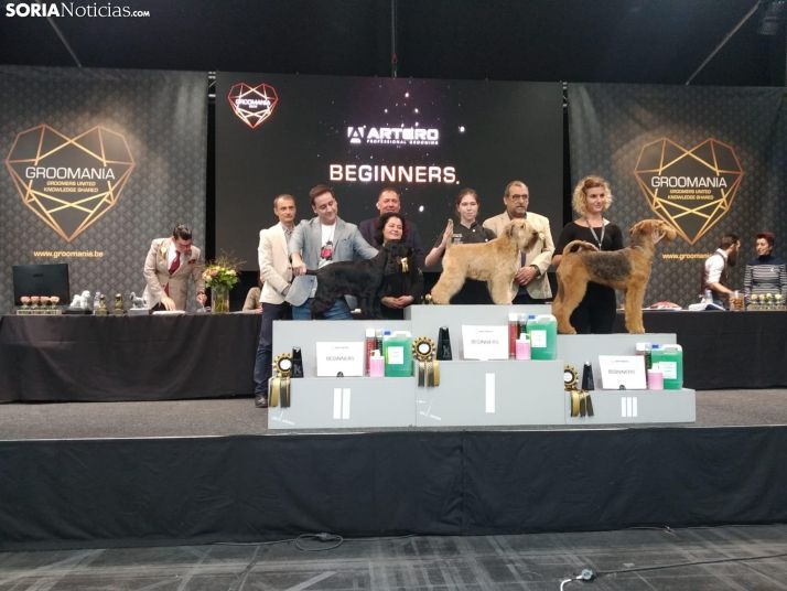 Carlos Romera, medalla de plata en el Groomanía europeo de estilismo canino