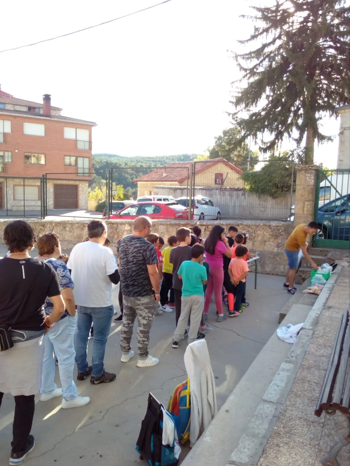 Proyecto intergeneracional del CEAS Pinares Sur. /Diputación